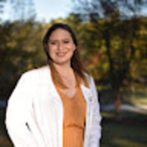 Meet your Posher, Liora